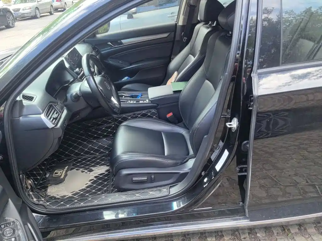 Honda Accord — миниатюра 11