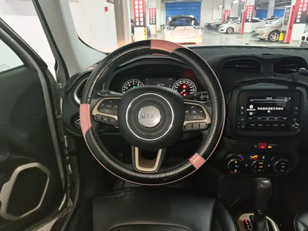 Jeep Renegade — миниатюра 11
