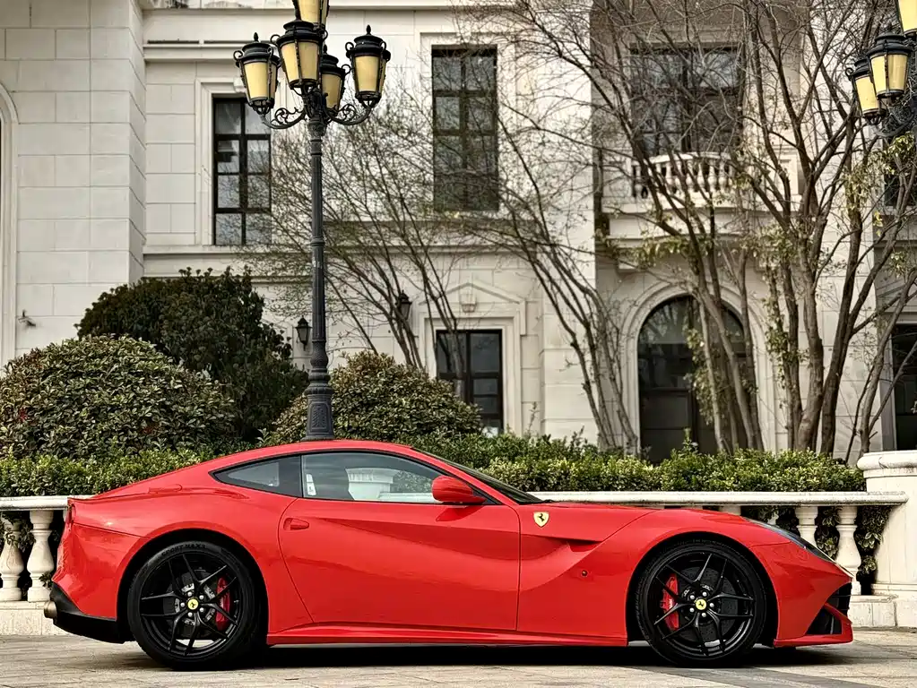 Ferrari F12berlinetta 2013 6.3L