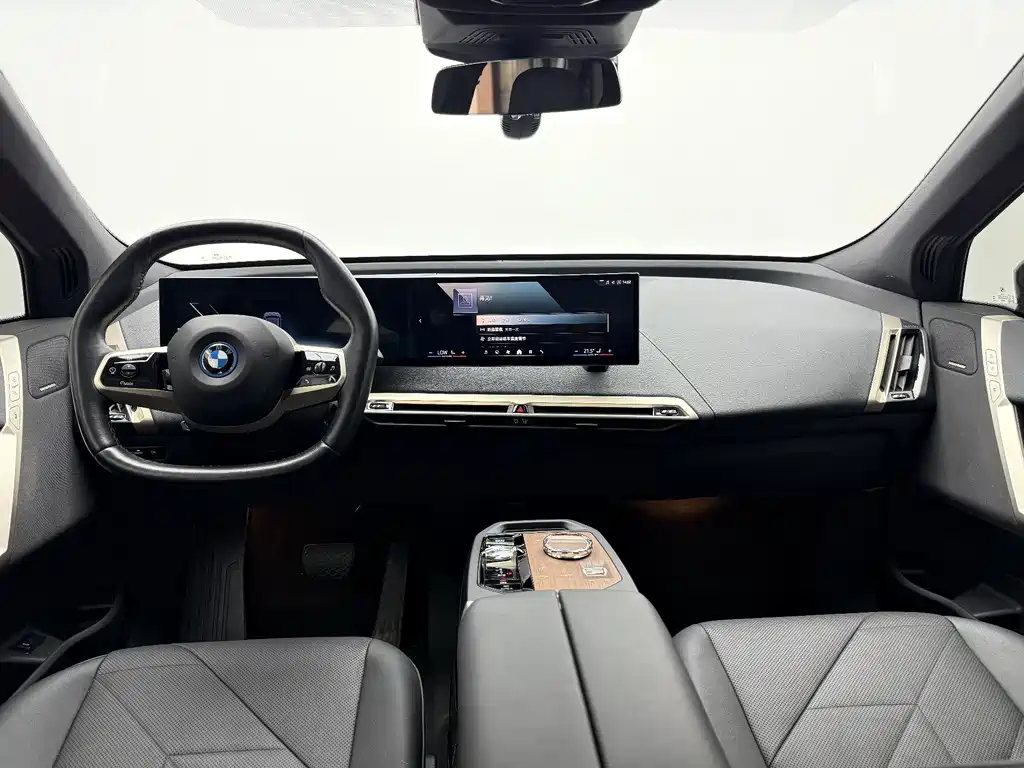 BMW iX — миниатюра 7