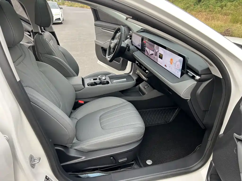 Ford Mondeo — миниатюра 14