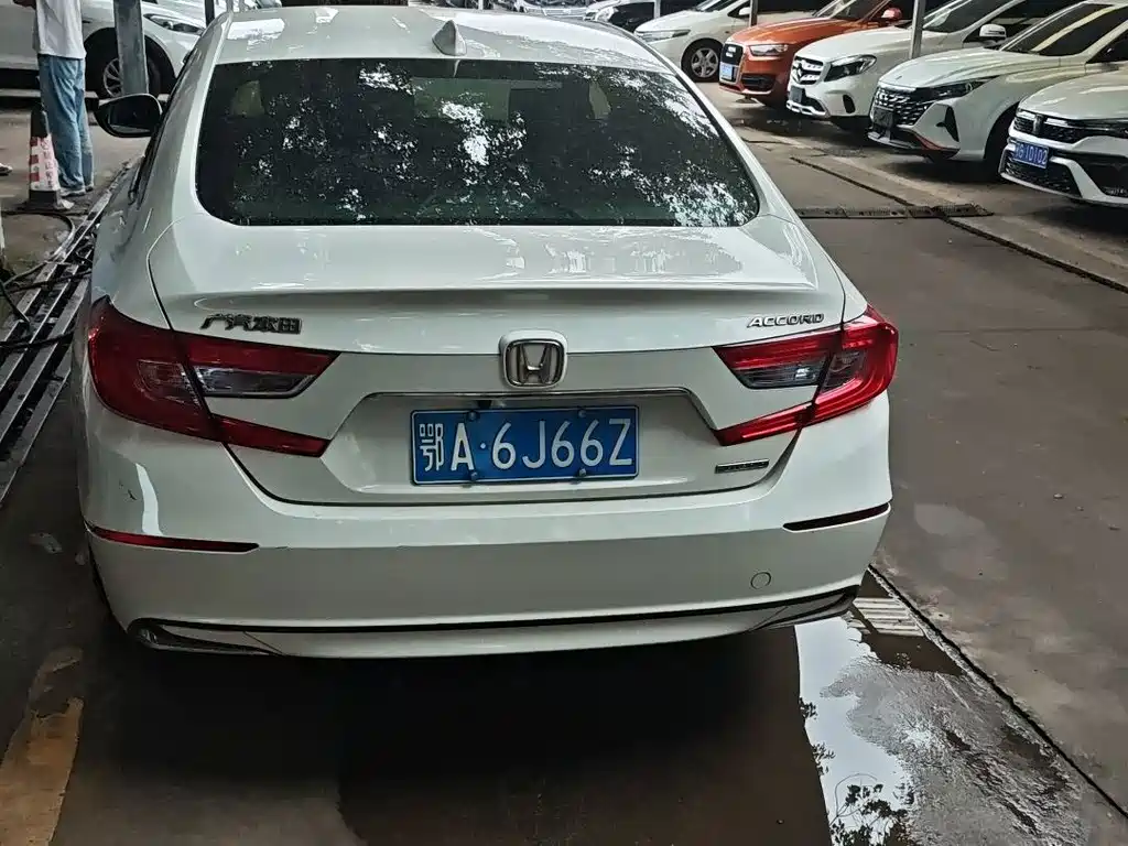 Honda Accord — миниатюра 7