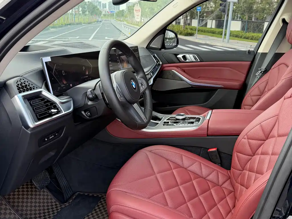 BMW X5 2023 xDrive 30Li Premium M Sport
