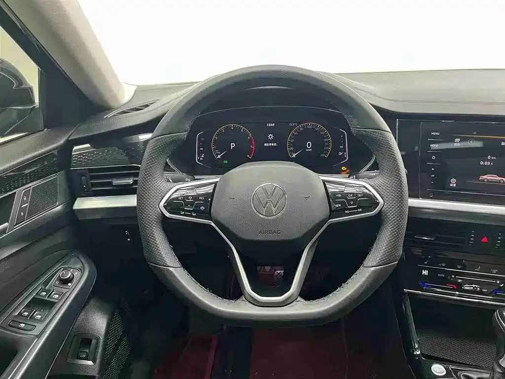 Volkswagen Passat 2023 330TSI Elite