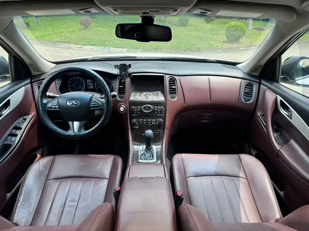 Infiniti QX50 — миниатюра 8