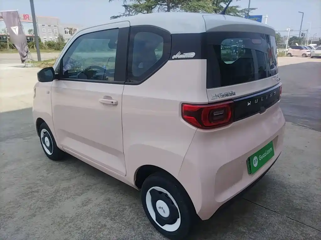 Wuling MINIEV — миниатюра 5