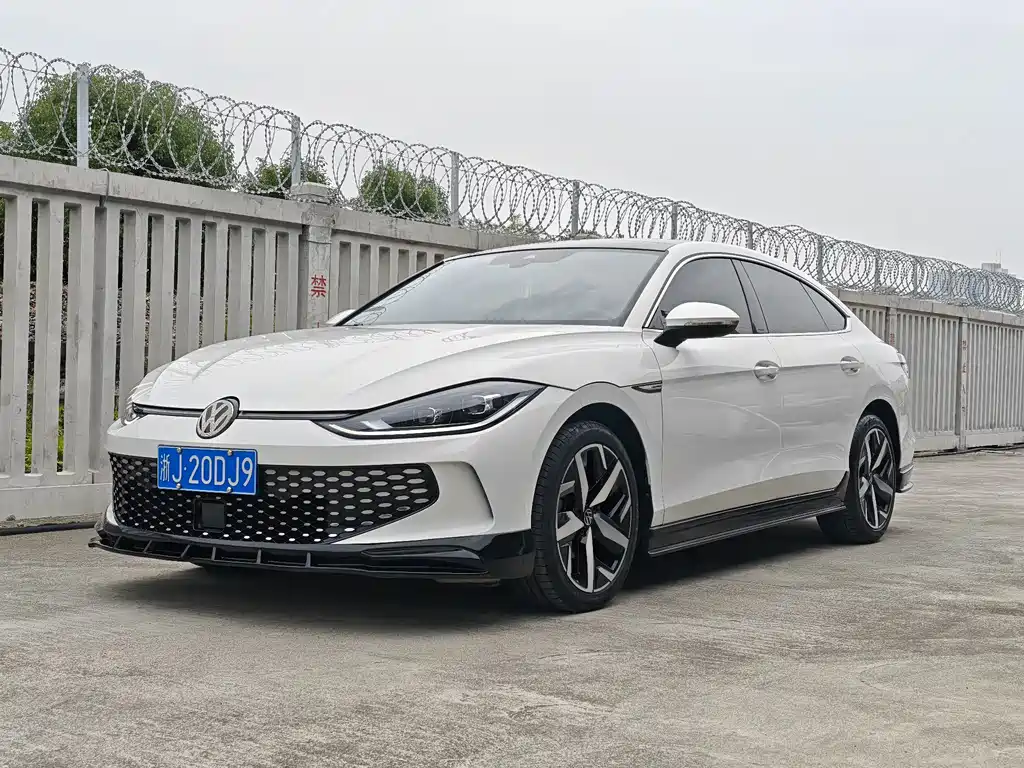 Купить Volkswagen Lamando