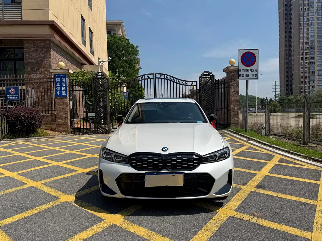 BMW 3 Series 2024