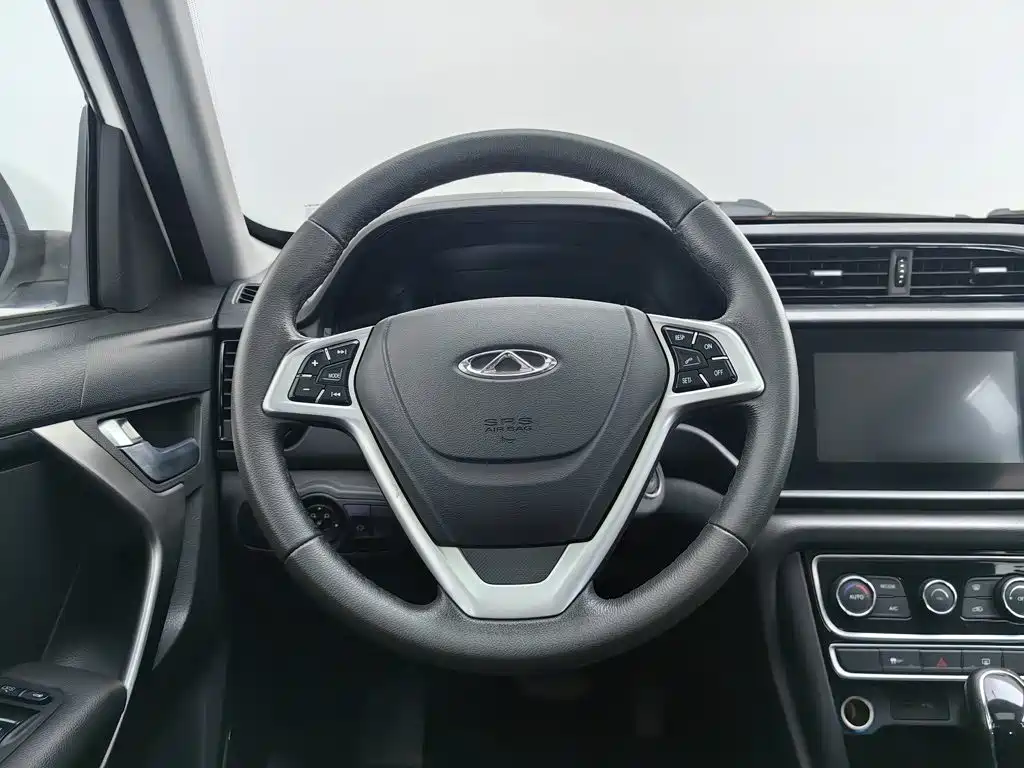 Chery Tiggo 3 — миниатюра 11