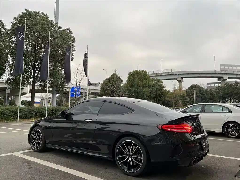 MERCEDES-BENZ C CLASS AMG