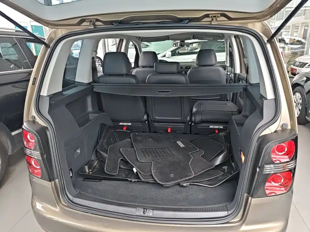 Volkswagen Touran — миниатюра 19