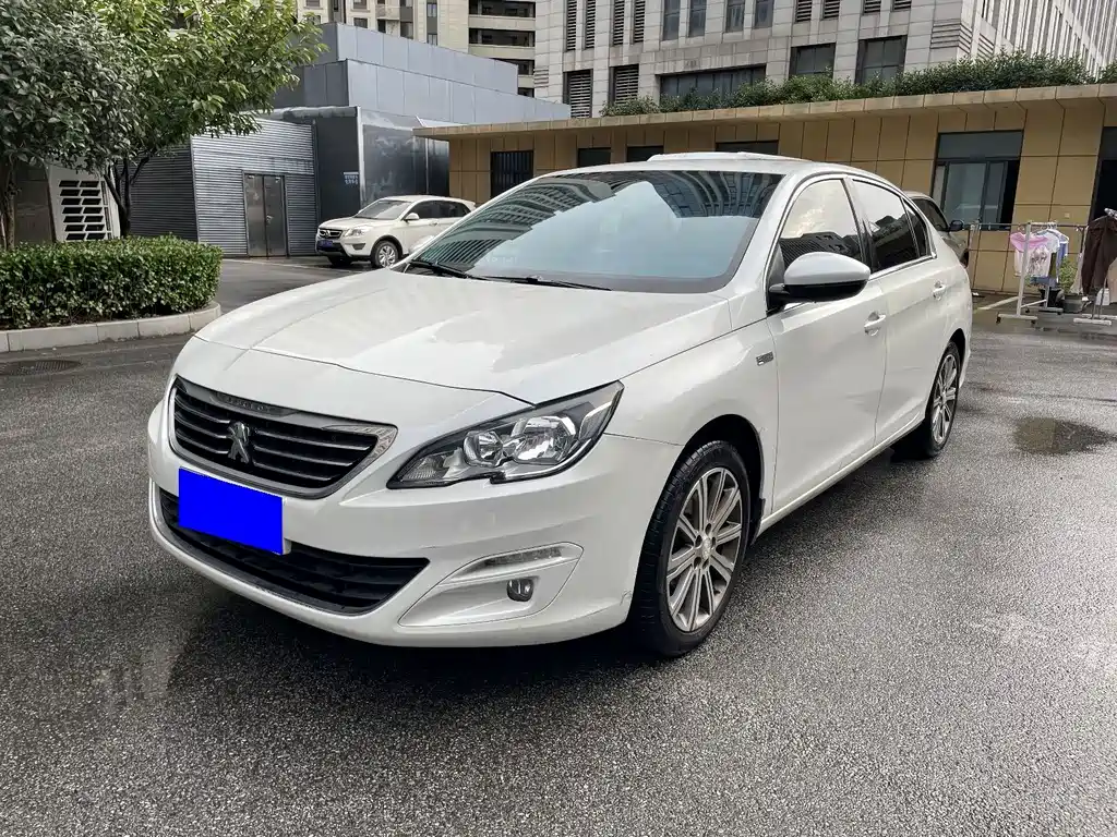 Peugeot 408