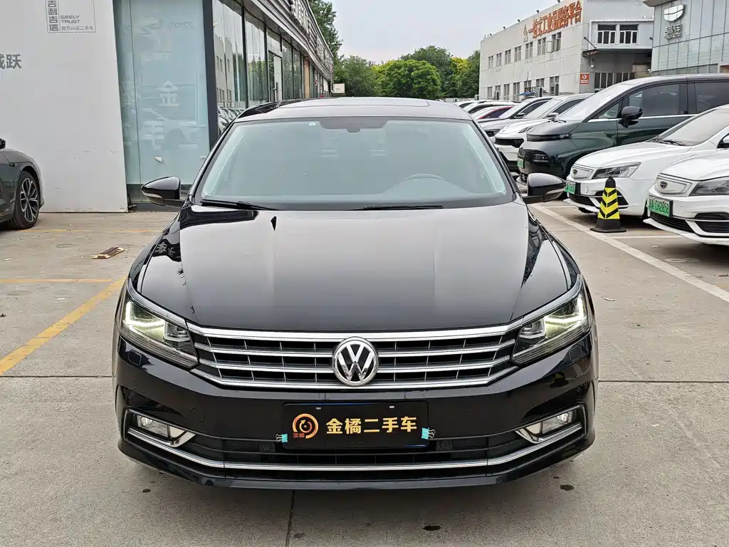 Volkswagen Passat 2017 330TSI DSG