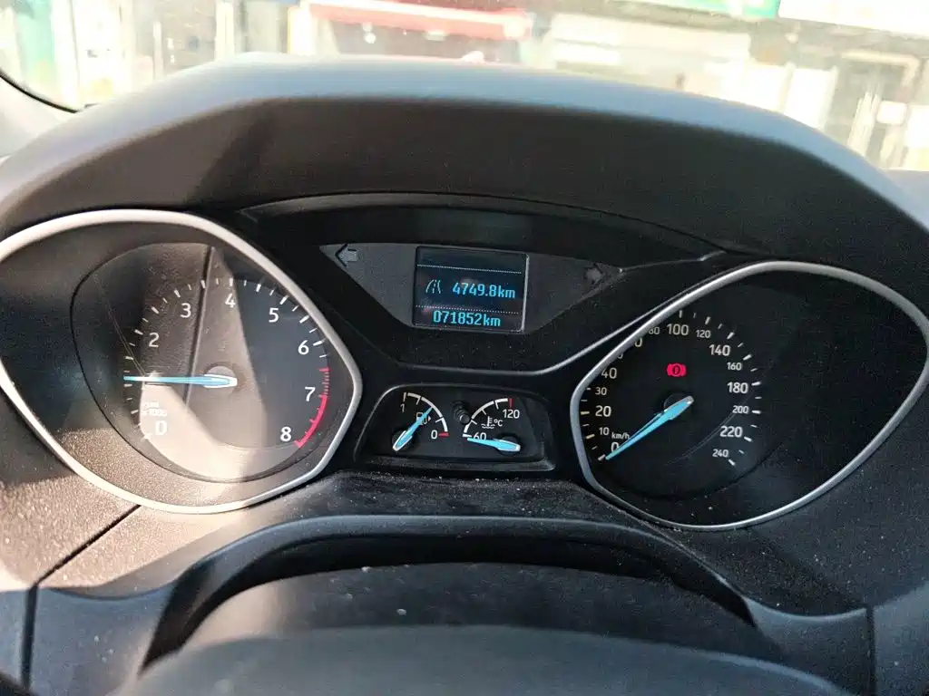 Ford Focus — миниатюра 7