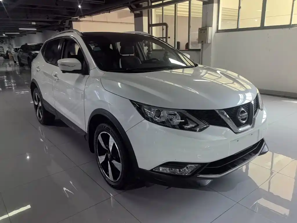 Nissan Qashqai — миниатюра 4