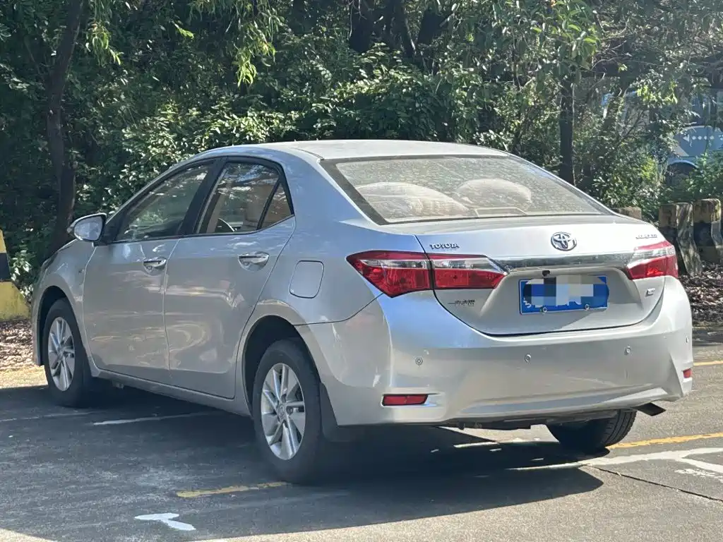 Toyota Corolla — миниатюра 6