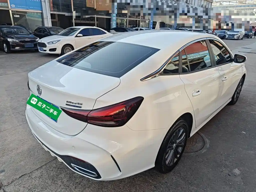 MG MG5 — миниатюра 7