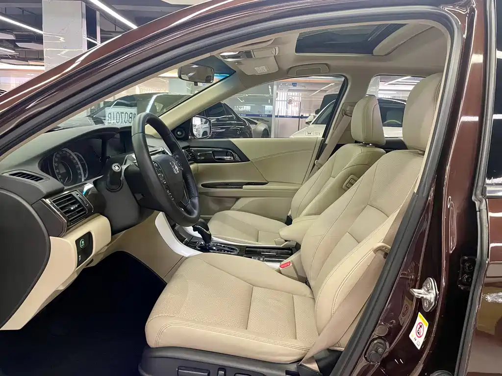 Honda Accord — миниатюра 7