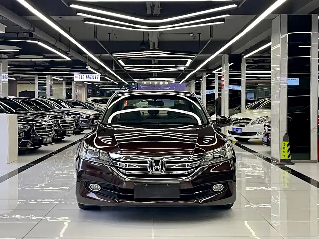 Honda Accord — миниатюра 2