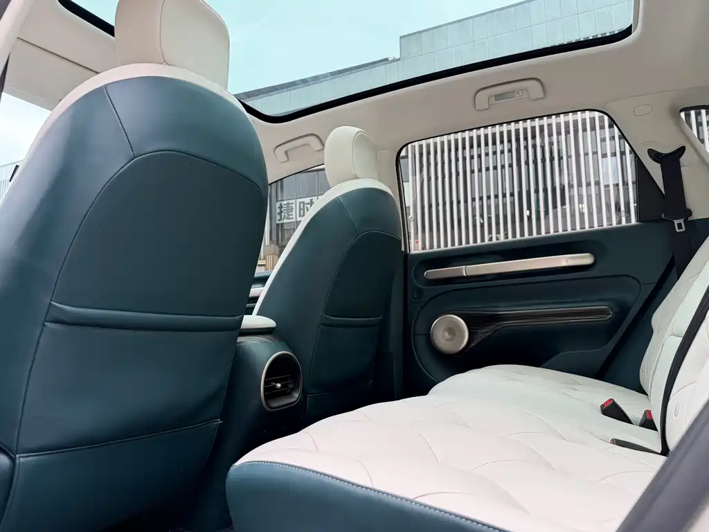 Baojun Yunduo — миниатюра 10