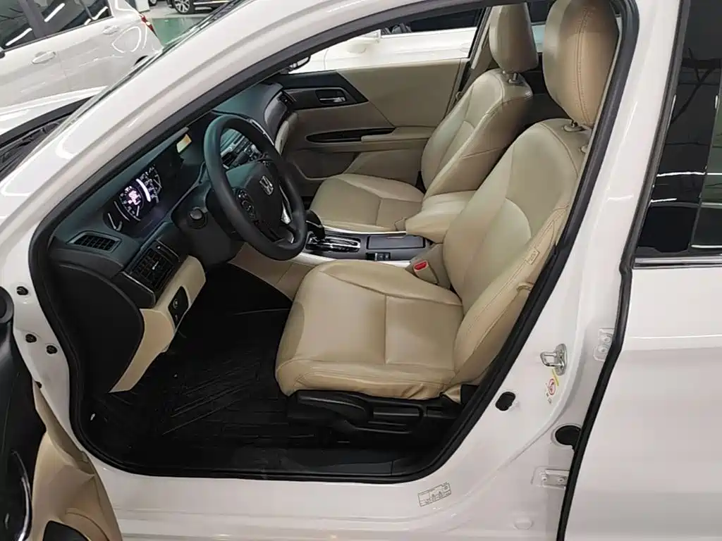 Honda Accord — миниатюра 15