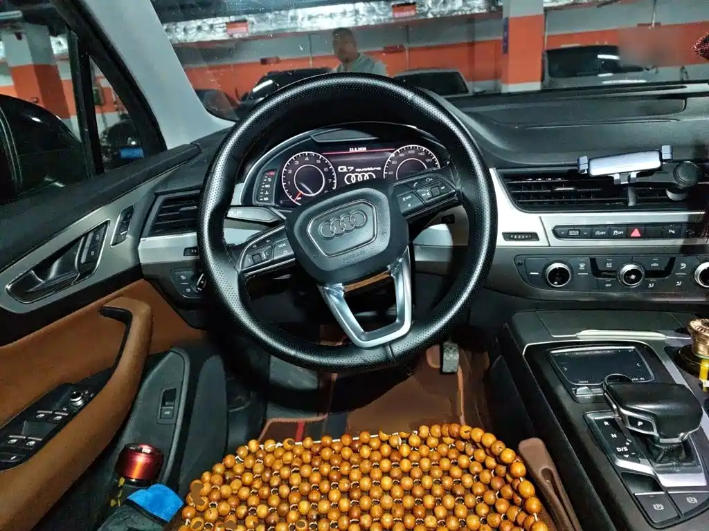 Audi Q7 — миниатюра 11