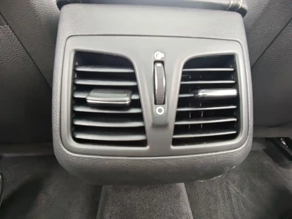 Hyundai Sonata PHEV — миниатюра 12