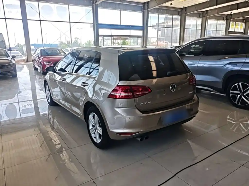 Volkswagen Golf — миниатюра 5