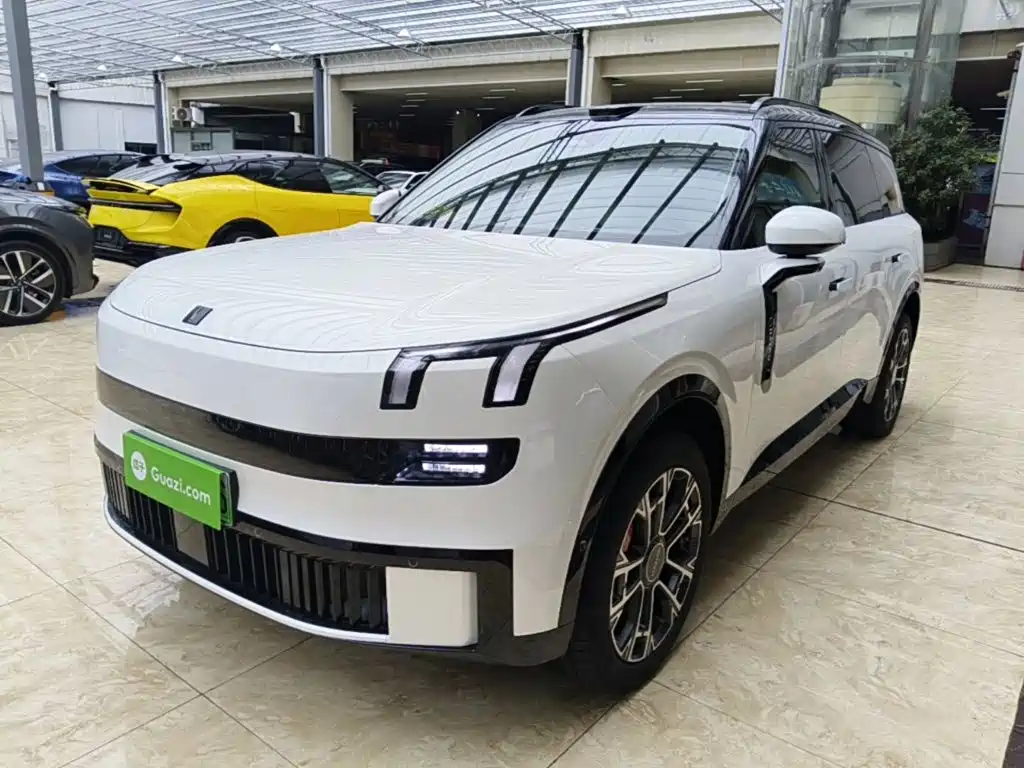 Lynk & Co 900 2025 2.0T Ultra 6 мест