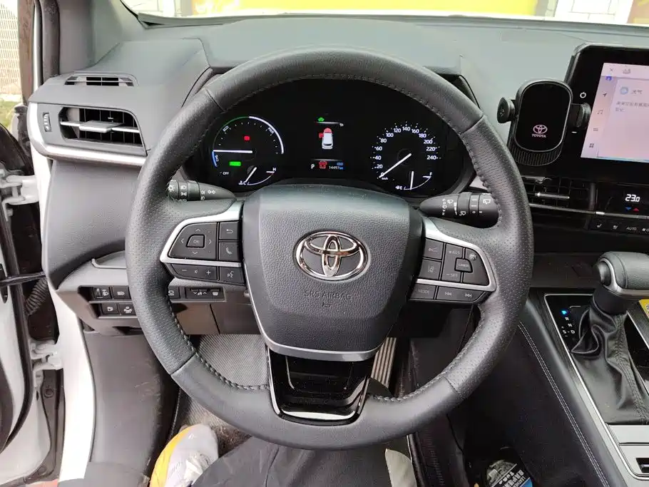 Toyota Sienna — миниатюра 15