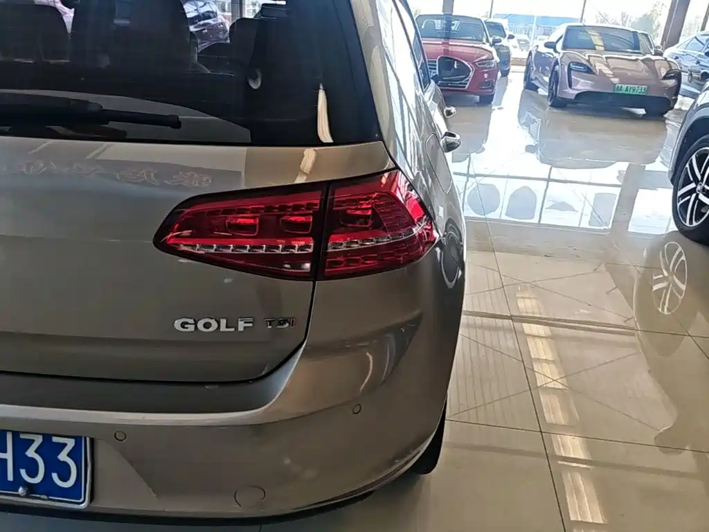 Volkswagen Golf — миниатюра 8
