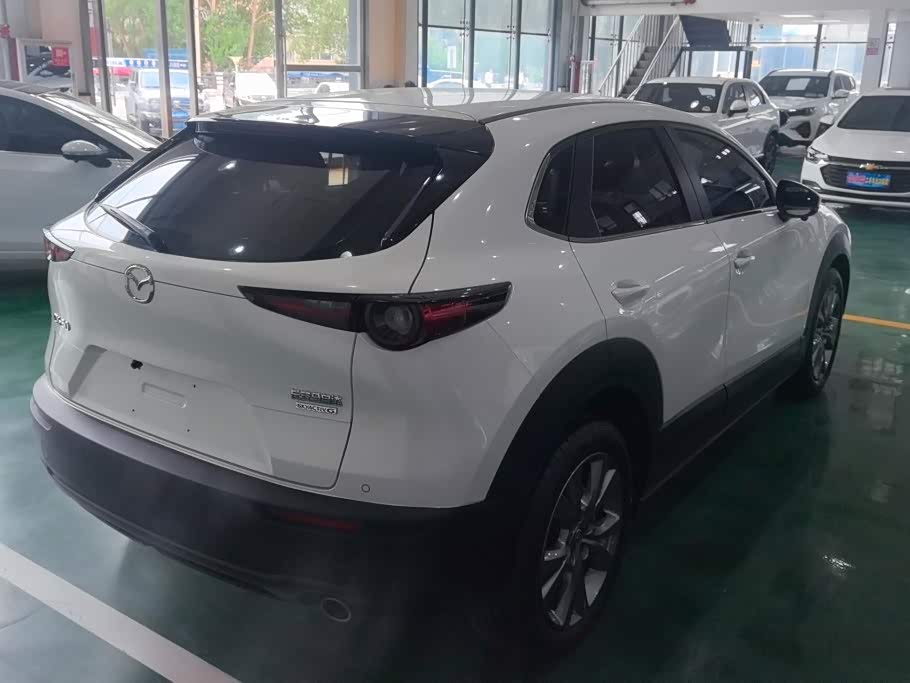 Mazda CX-30 2.0 л 2022 г. Белый, пробег 45500 км