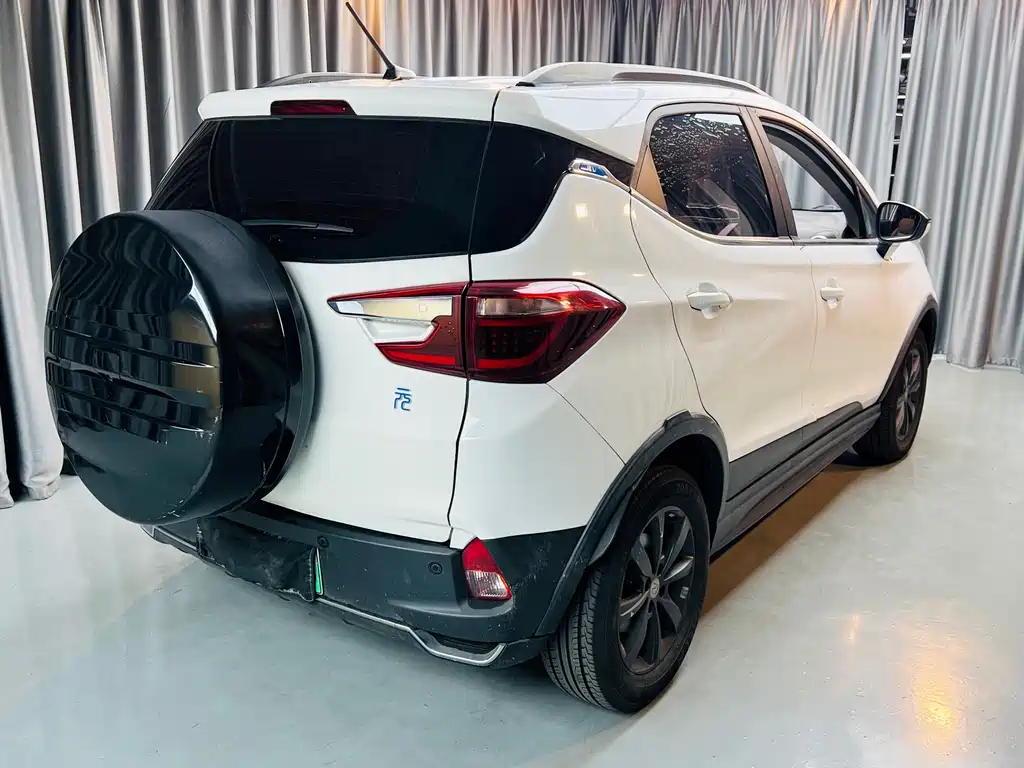 BYD Yuan EV — миниатюра 4