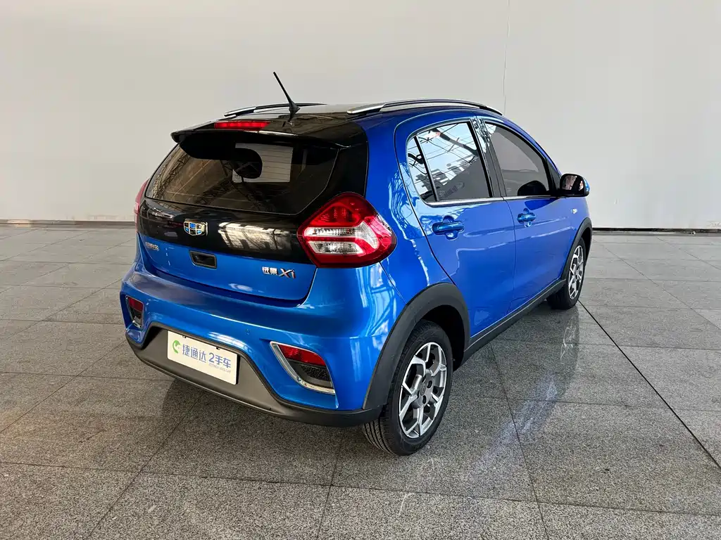 Geely Vision X1 — миниатюра 9