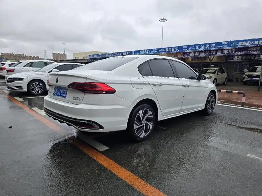 Volkswagen Bora — миниатюра 6
