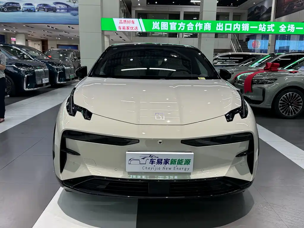 Zeekr X 2025 мест