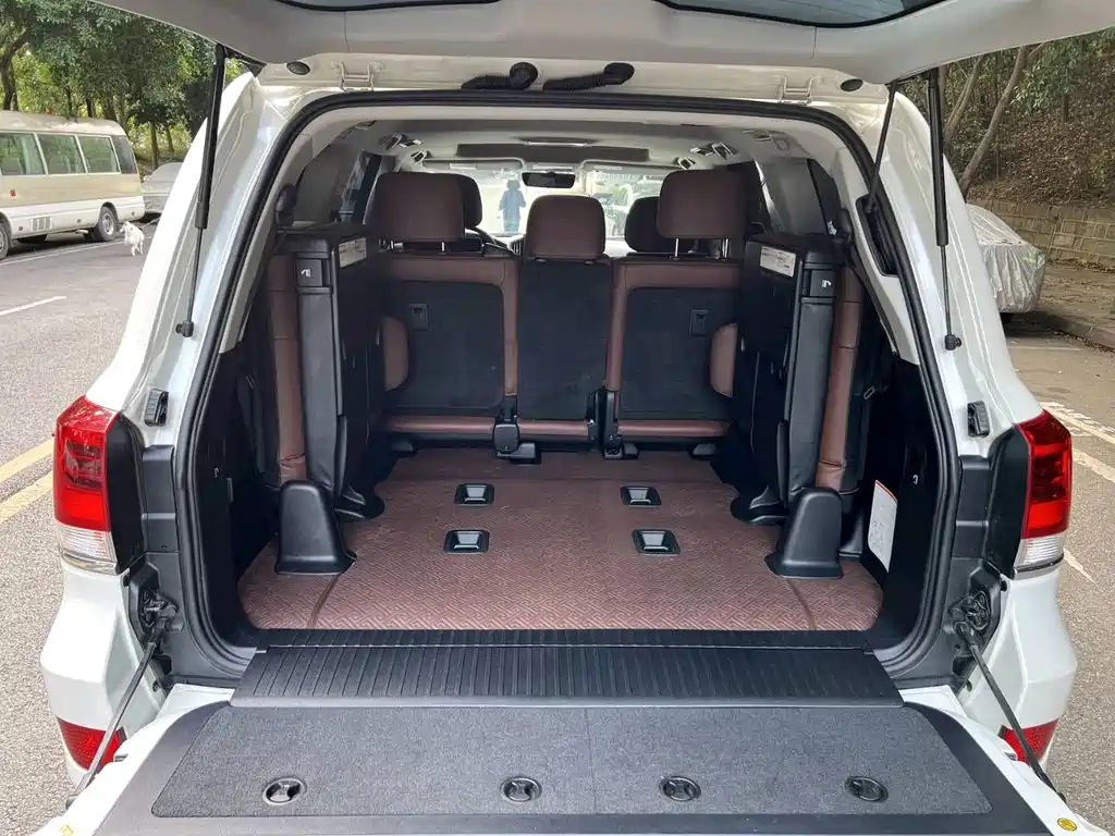 Toyota Land Cruiser 2021 4.0L AT