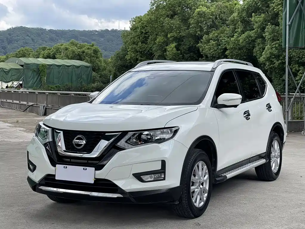 Купить Nissan X-Trail