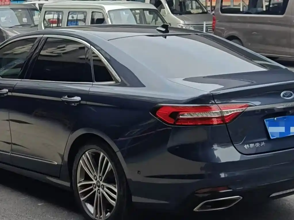 Ford Taurus — миниатюра 3