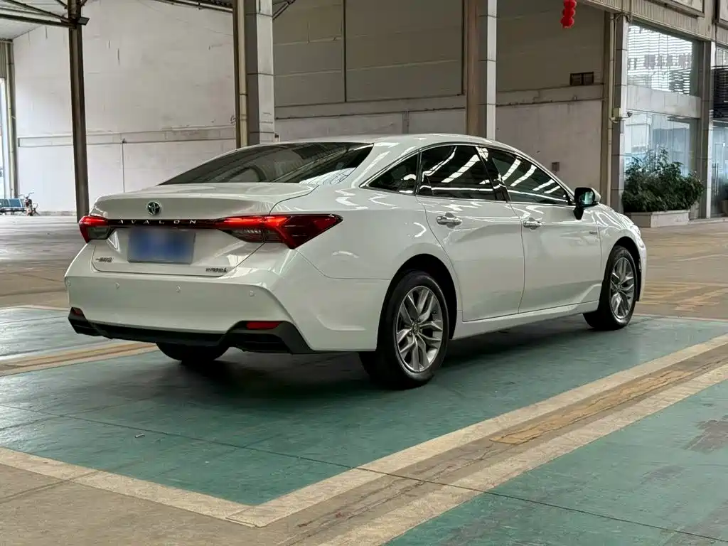 Toyota Avalon — миниатюра 7