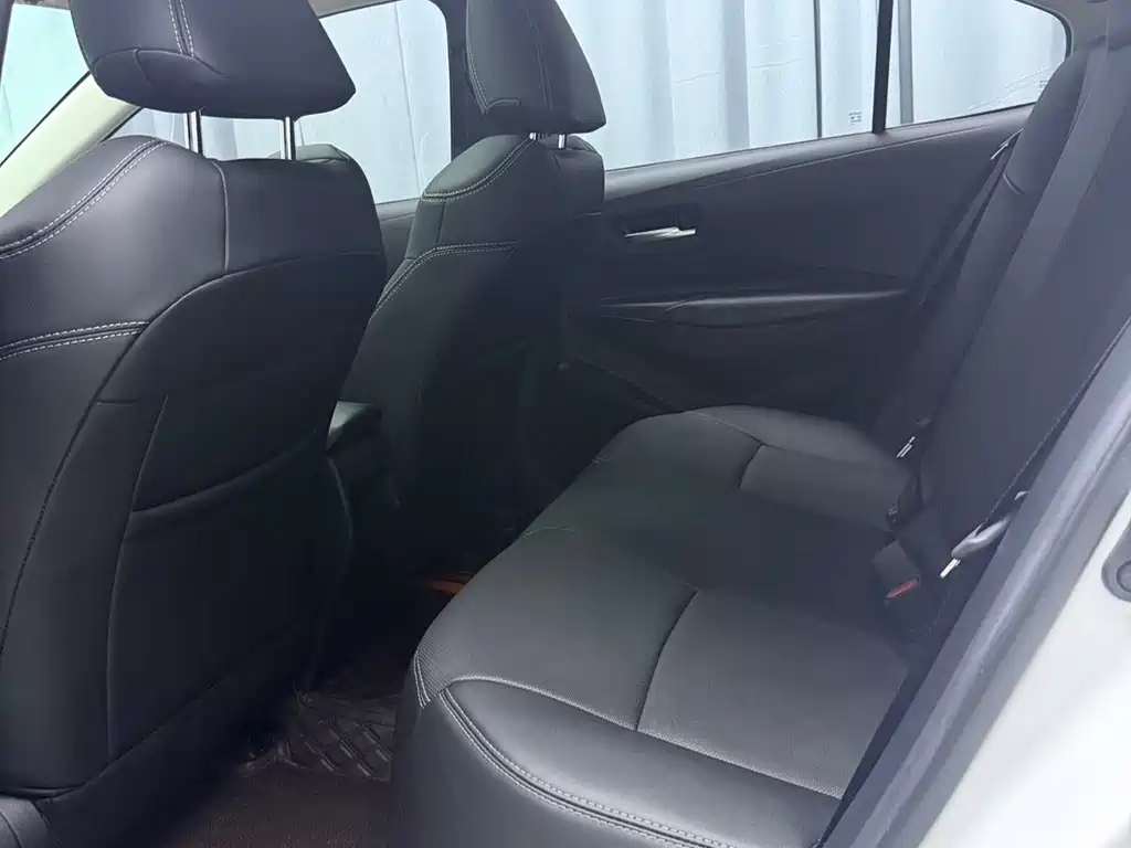 Toyota Corolla — миниатюра 10