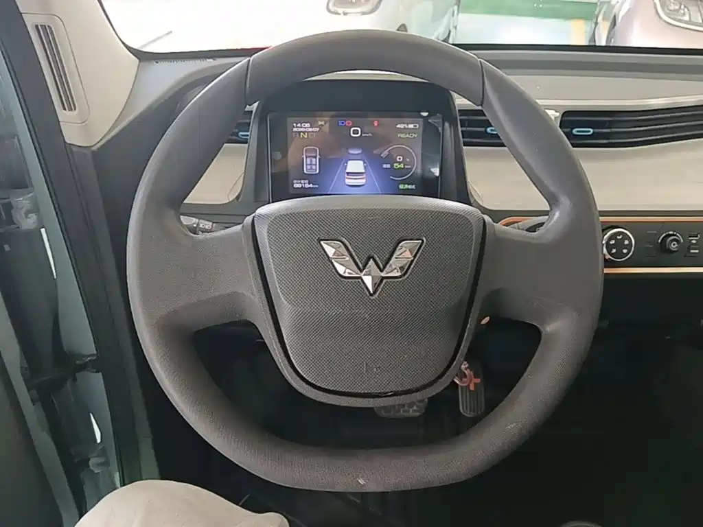 Wuling MINIEV — миниатюра 11