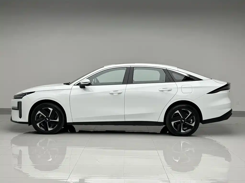 GEELY GALAXY GALAXY L6