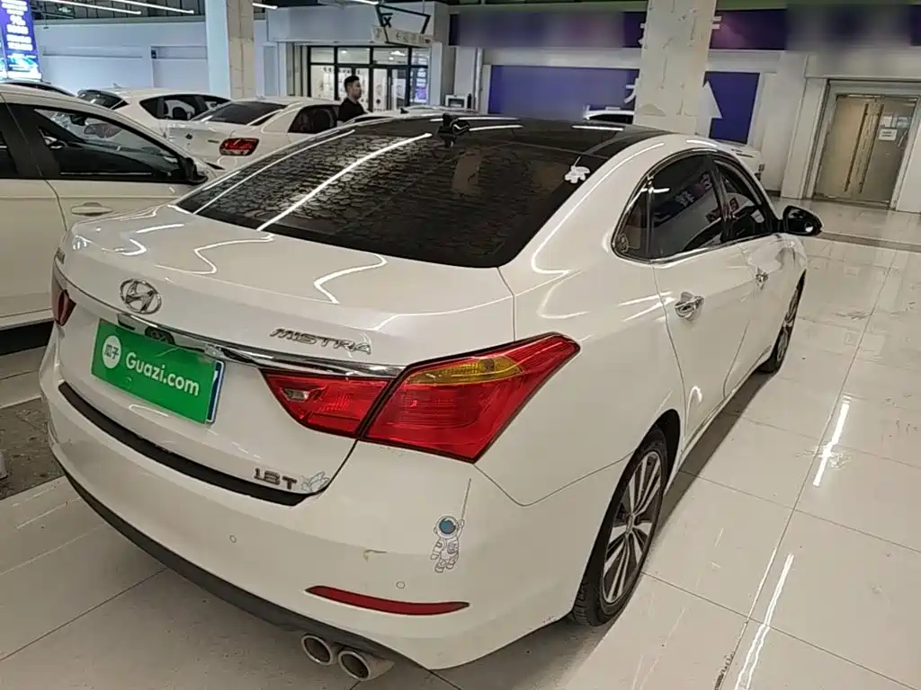 Hyundai Mistra — миниатюра 7