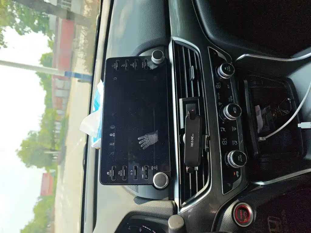 Honda Accord — миниатюра 19