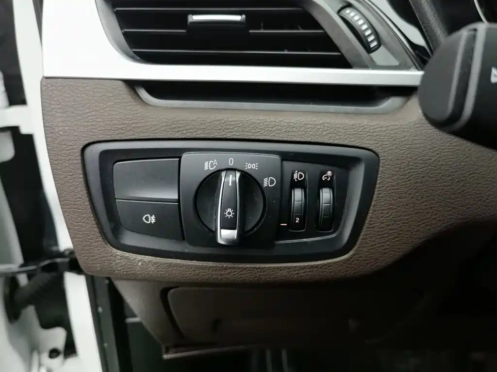 BMW X1 — миниатюра 21