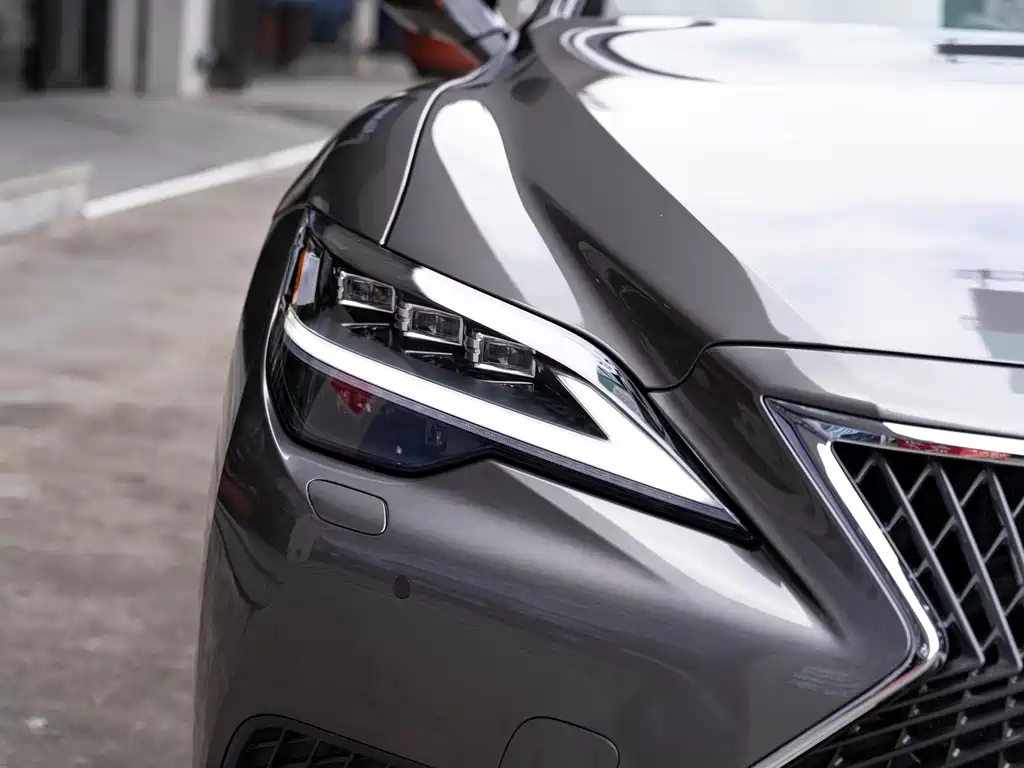 Lexus LS 2021 500h Executive