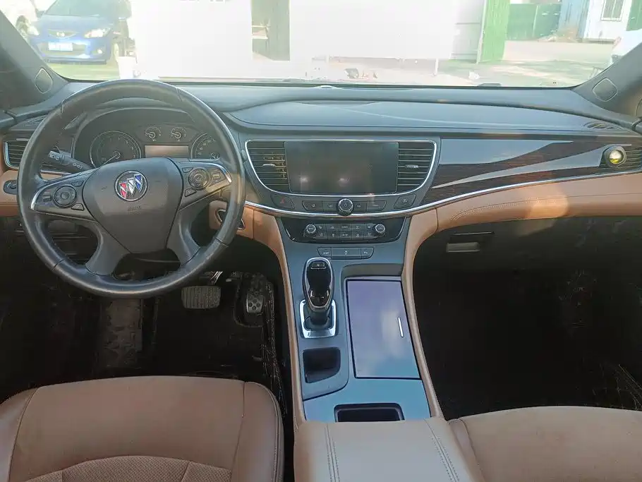 Buick LaCrosse — миниатюра 11