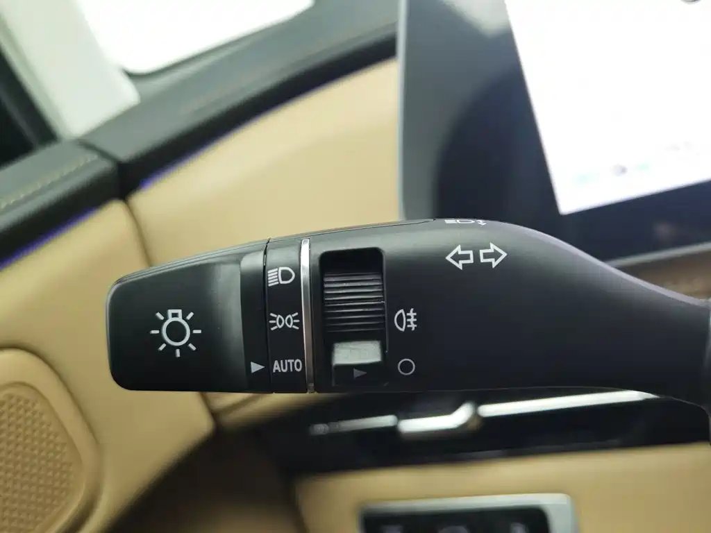 JAC Refine Refine RF8 PHEV — миниатюра 21