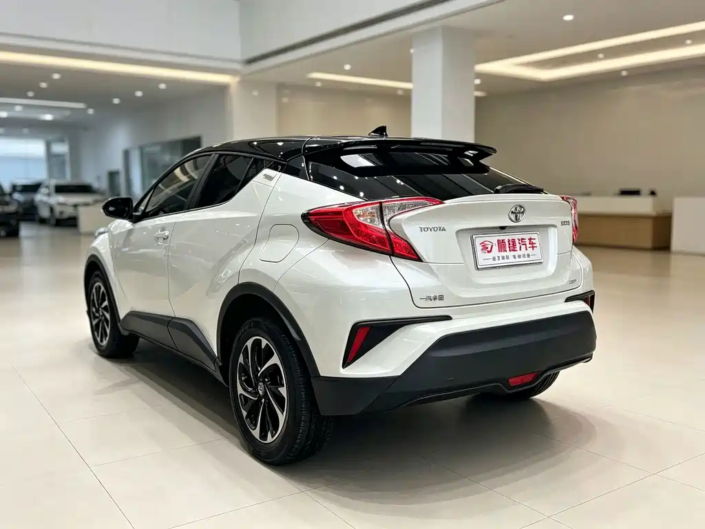 Toyota IZOA — миниатюра 11